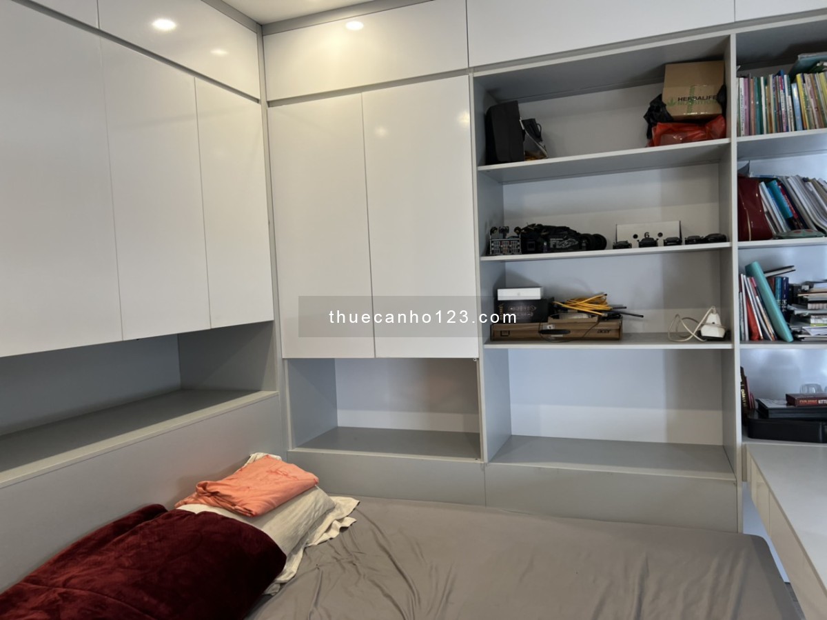 Cho thuê 3PN, 2WC Full đồ, DT 75m2 Vinhomes Smart City