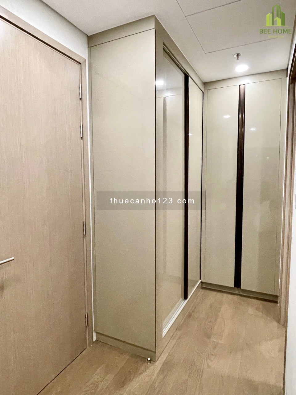 Căn hộ 2 phòng ngủ_94m2, View ngắm Pháo hoa, Tại THE RIVER THỦ THIÊM, nội thất Sang trọng, giá 1500$