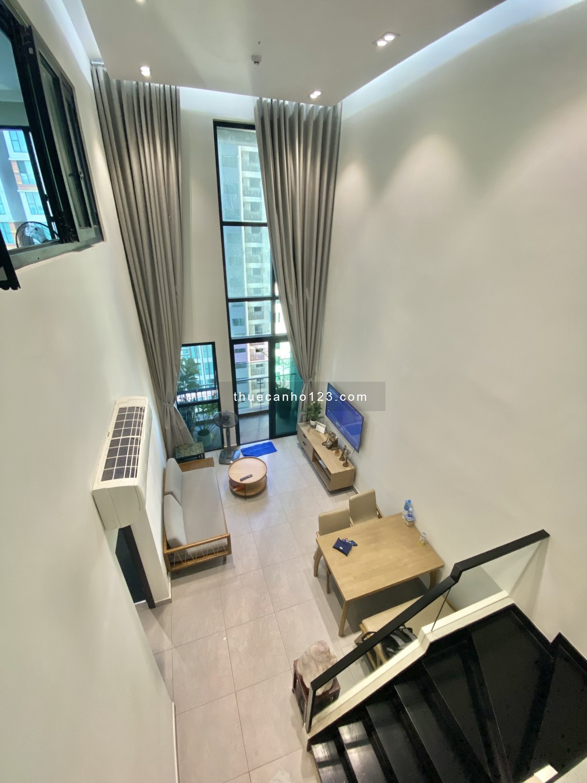 Nhà mới giá không tưởng chỉ 23.5 triệu cho Duplex 2PN, đầy đủ nội thất ở Feliz En Vista