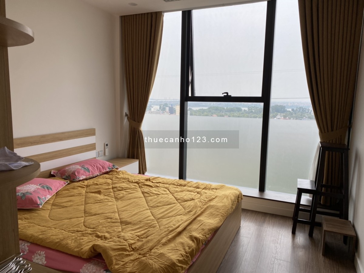 Cho thuê CHCC Sunshine City 3 ngủ full nội thất tầng cao view Sông Hồng 15 triệu 0914772279