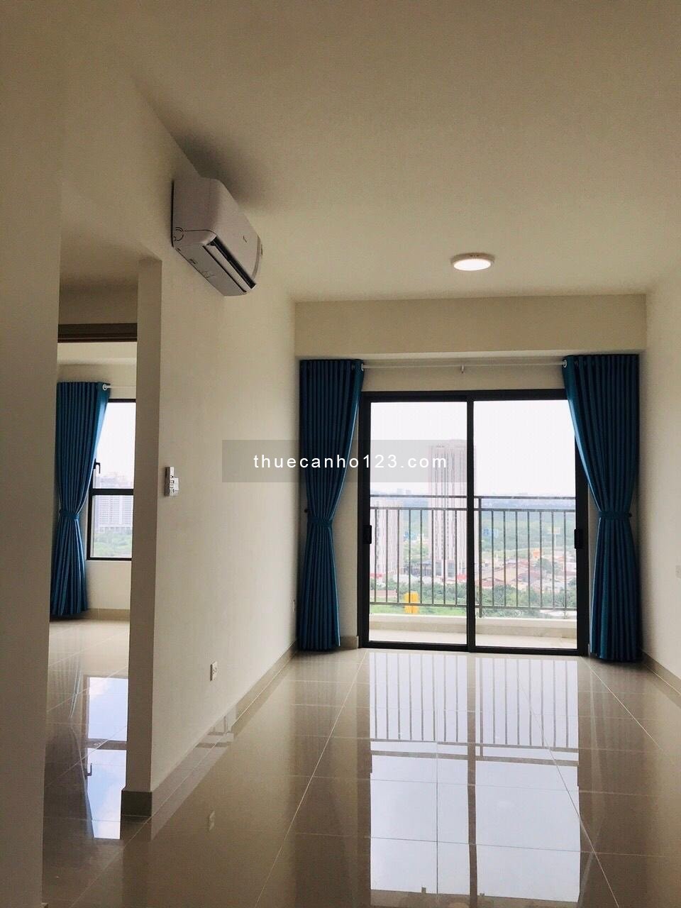 Cho Thuê Căn 1Pn The Sun Avenue NTCB Có Tủ Bếp 51m2, View Sông Thoáng Mát