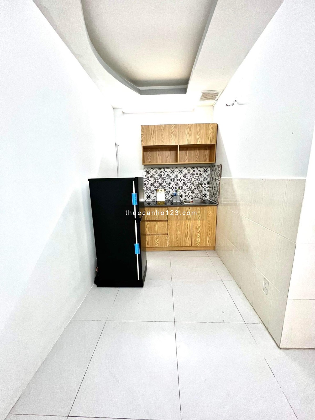 Cho thuê căn hộ 2PN full nội thất, giá rẻ, an ninh phòng thoáng sạch ngay chân cầu Nguyễn Văn Cừ