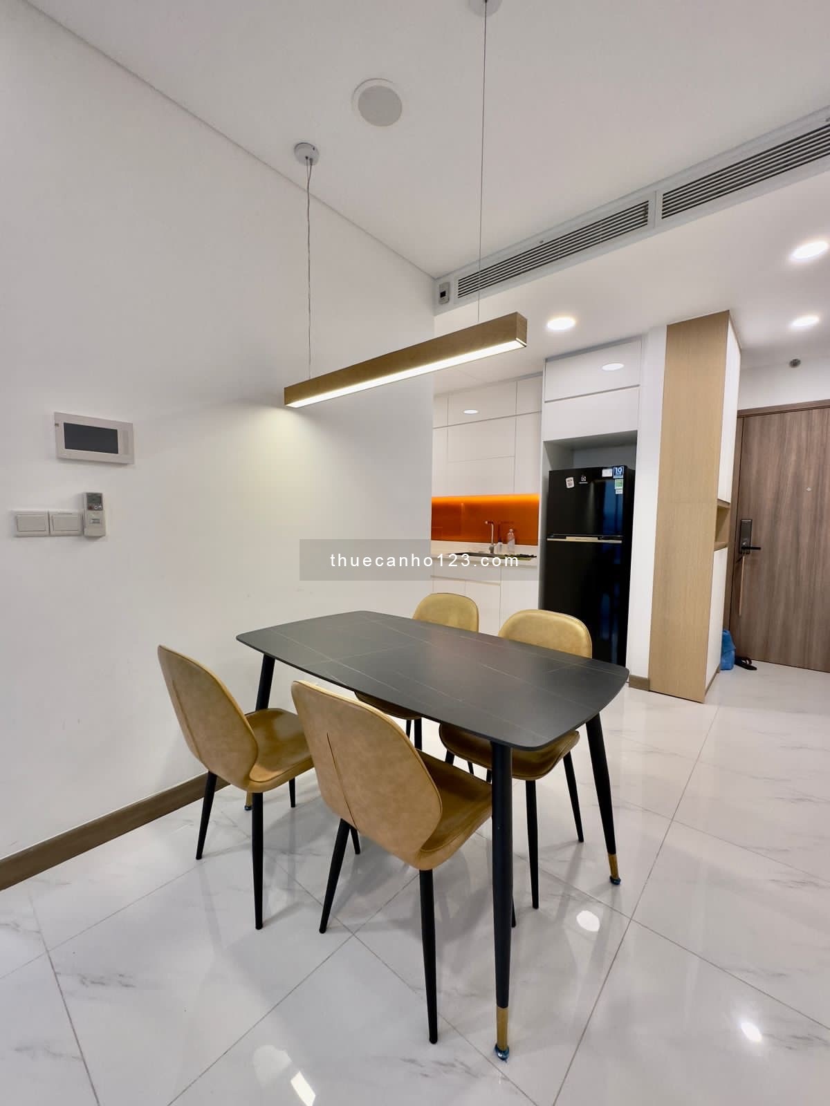 Căn hộ 1 phòng ngủ_55m2, tại SUNWAH PEARL, Decor Sang trọng, View Thành phố, giá CHỈ 22 triệu