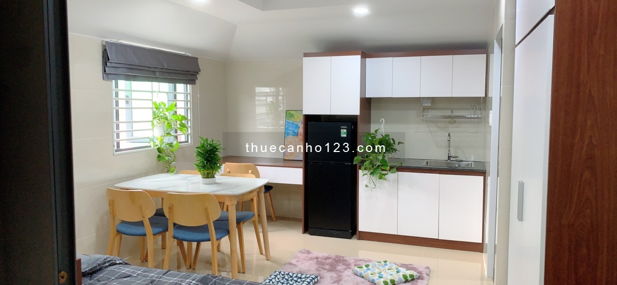 Studio full nội thất cửa sổ lớn ngay Trần Hưng Đạo Quận 5