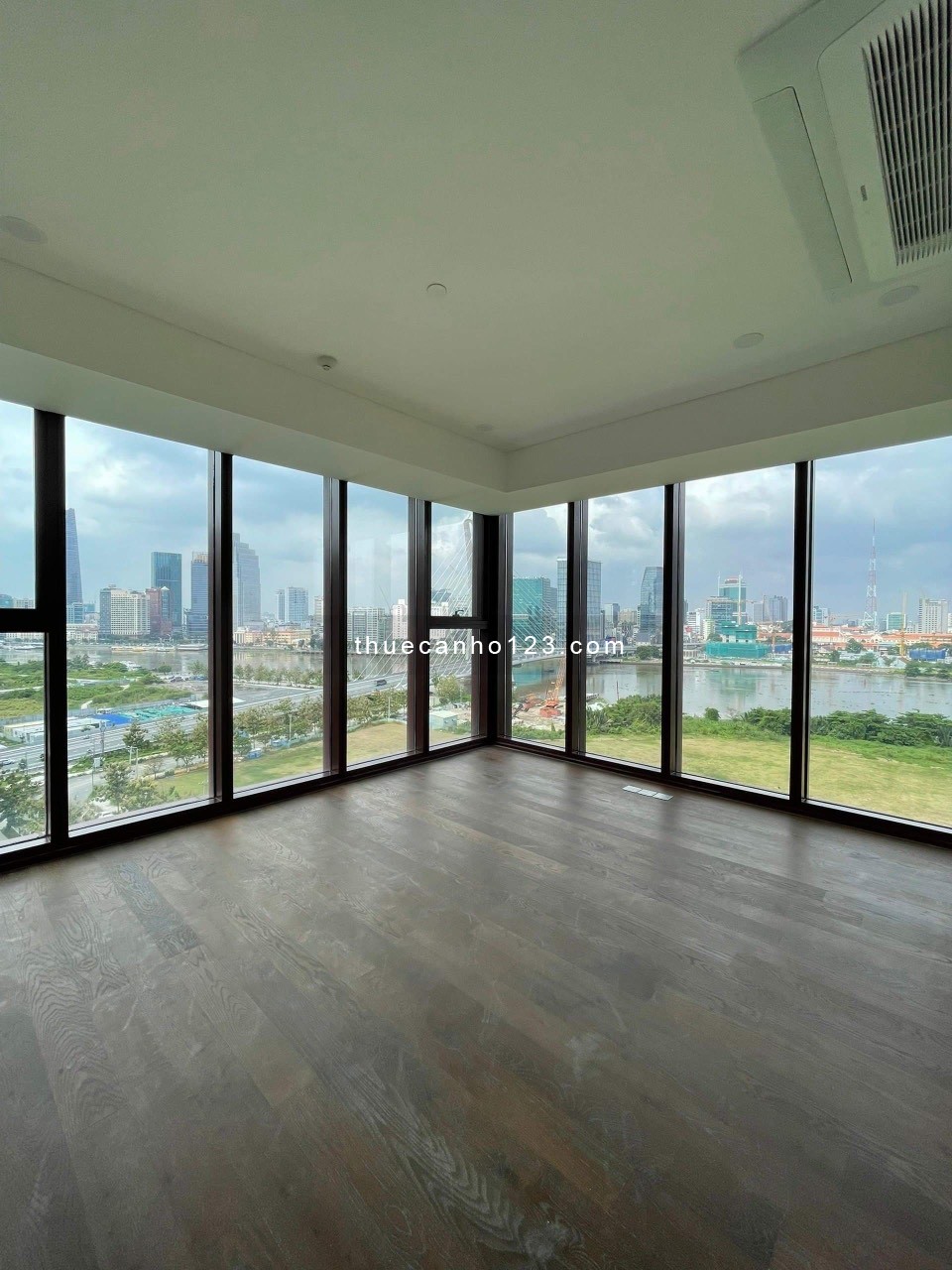 Căn hộ View sông đặc biệt Cho thuê_4PN_4WC_170m2_NTCB_The Metropole