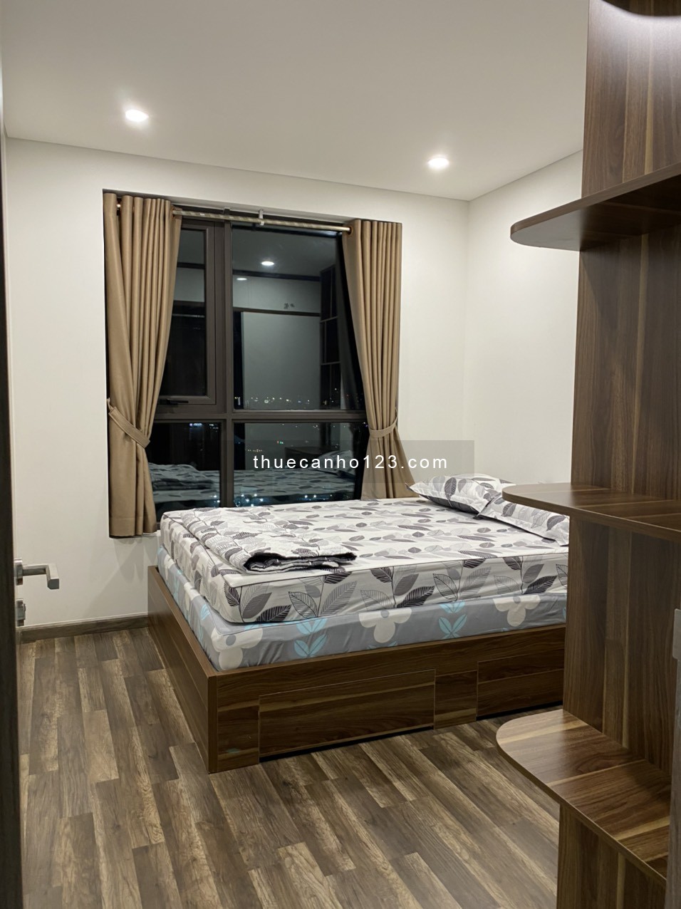 Cho thuê căn hộ Horizon Tower Tân Đinh Q1, 105m2, 2PN, 2 toilet, Full nội thất. Giá: 17 tr/th