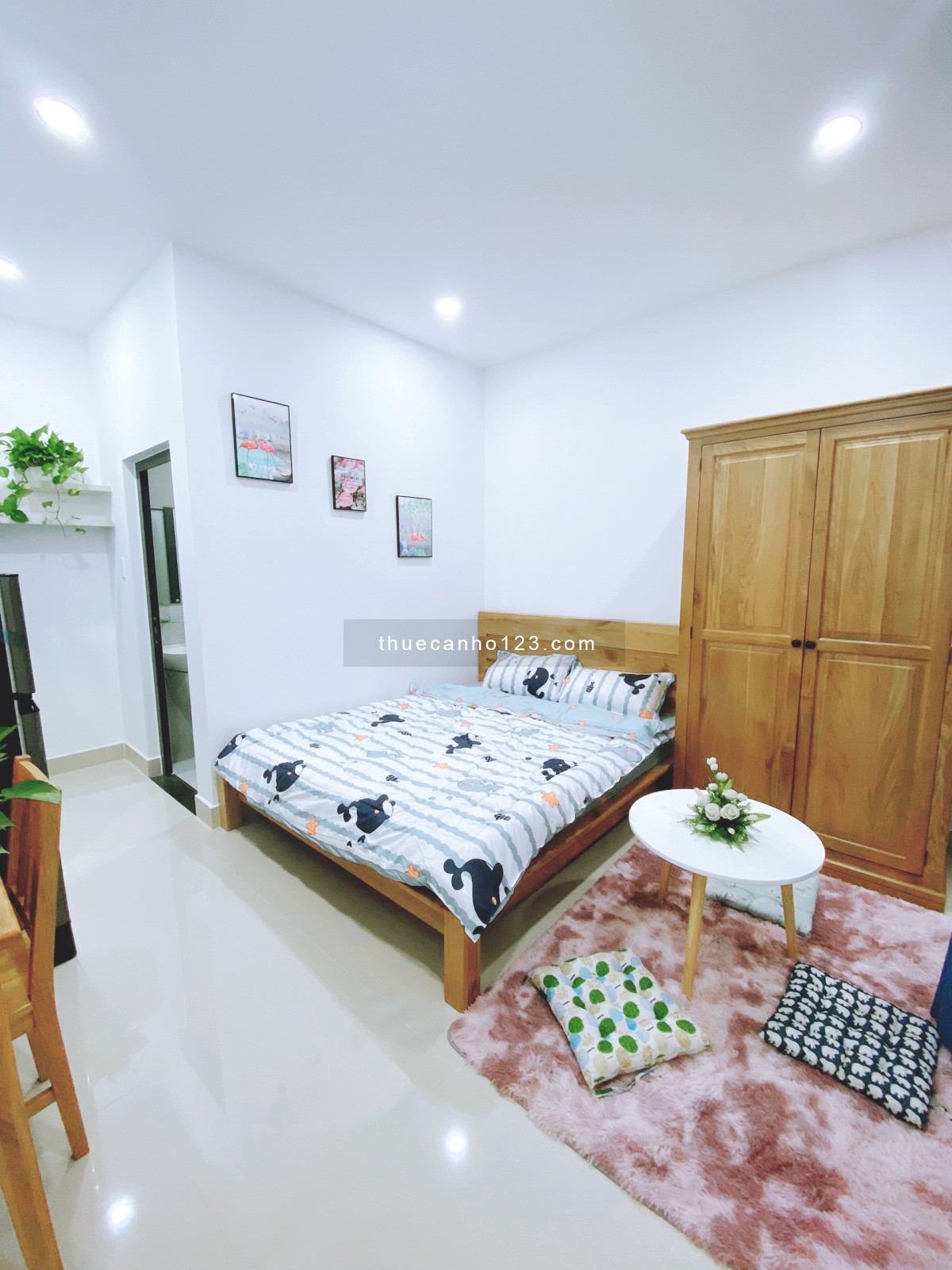 Căn hộ Full nội thất ban công ngay Phan Đăng Lưu và Nguyễn Kiệm