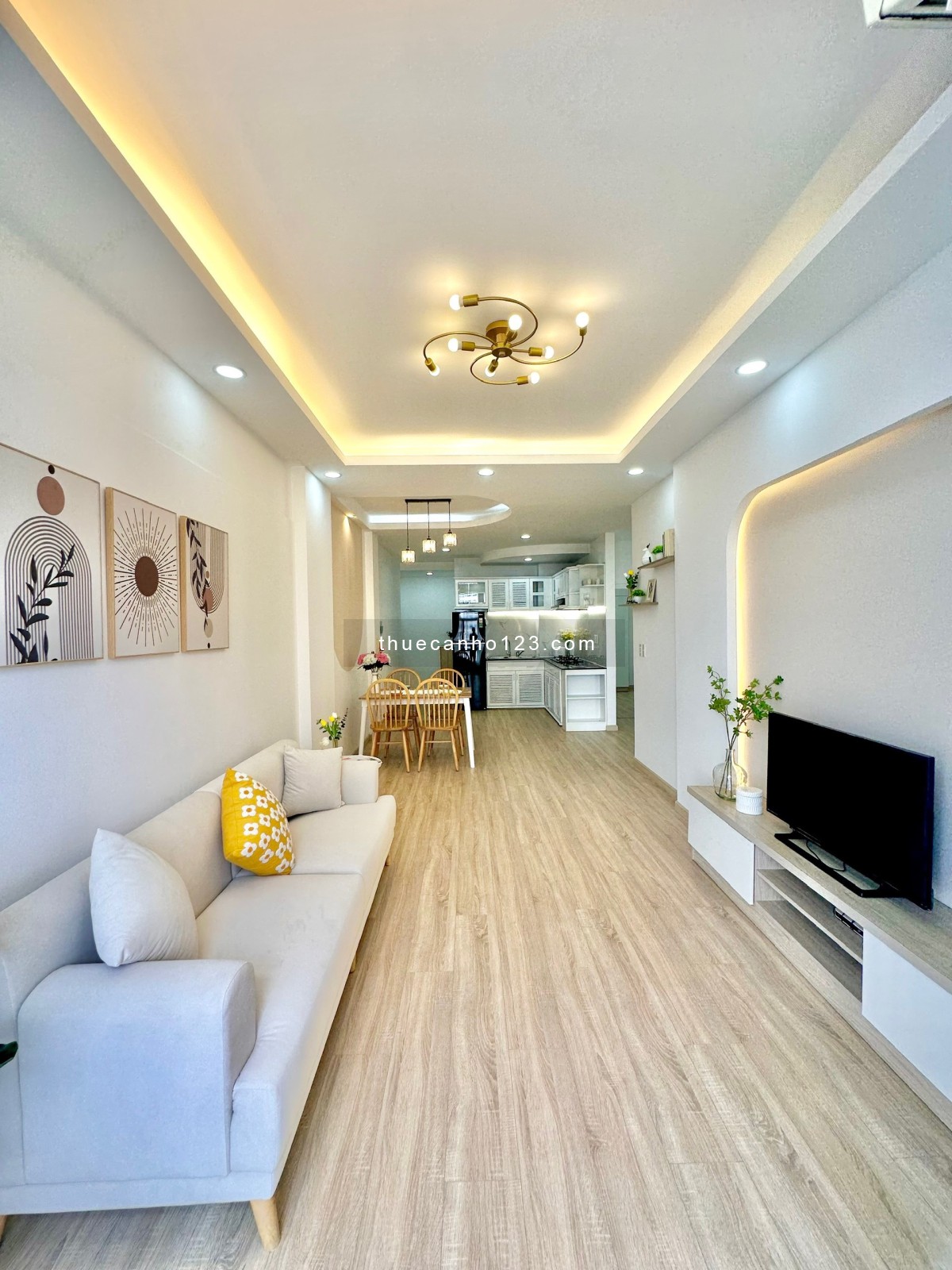 Cho thuê căn hộ  Sky Garden 3 - PMH, giá thuê chỉ 13 triệu có sẵn NT đẹp