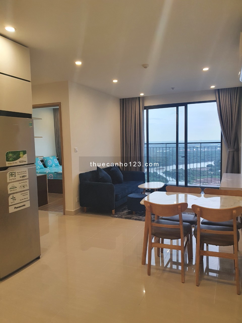 Trống căn Vinhomes Grand Park cho thuê 7,5 tr - 2PN full nội thất view sông cực đẹp