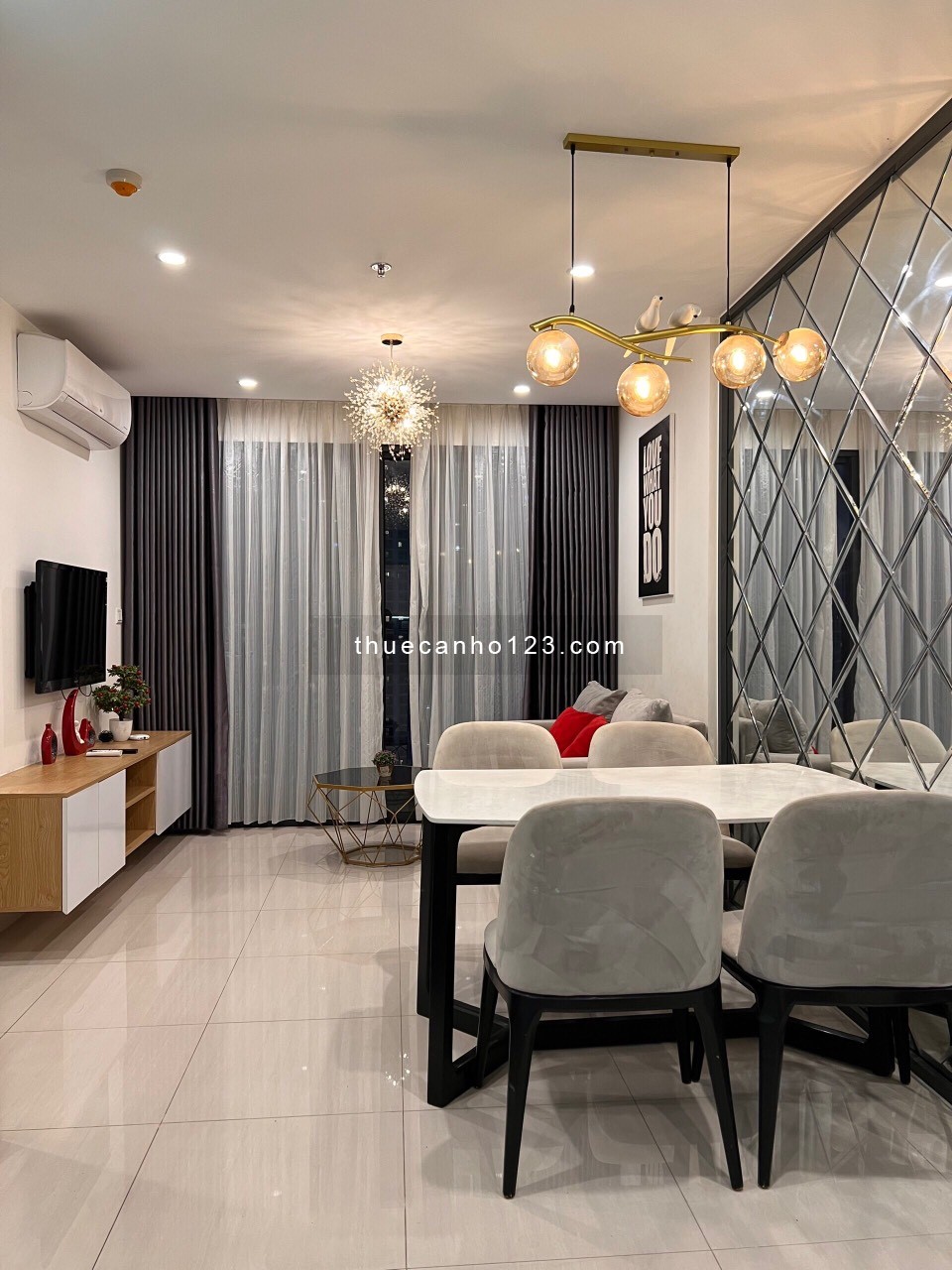 Cho thuê 3pn 81m2 full nội thất cao cấp tại Vinhomes Grand Park Q9