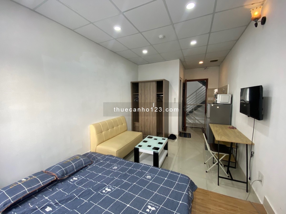Cho thuê căn hộ 1PN/vách ngăn, có sẵn NT tại 41 Nguyễn Khoái, Q4