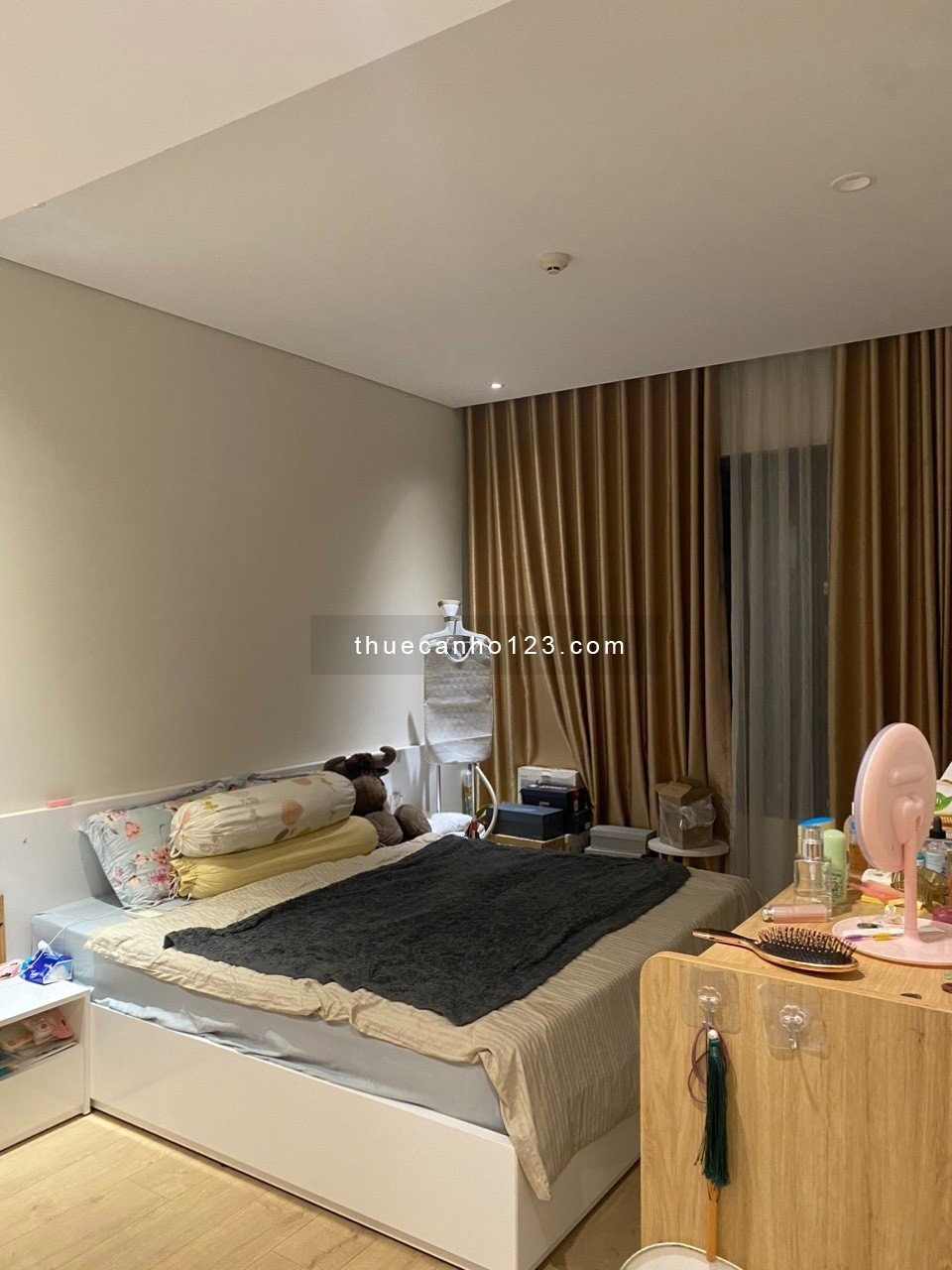 Cho thuê căn hộ Đảo Kim Cương, full nt, 89m2, giá 25tr