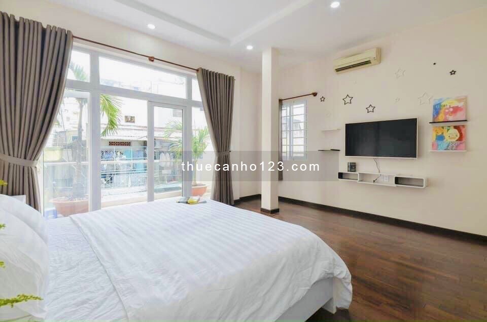 Căn hộ 1PN và studio balcon full NT ngay bờ kè Hoàng Sa Q3