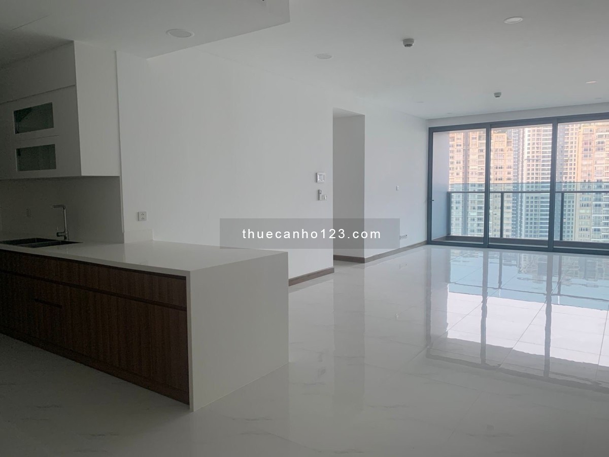 Thuê căn hộ View sông Sunwah Pearl 3PN 129m2 NTCB Giá 42tr thương lượng