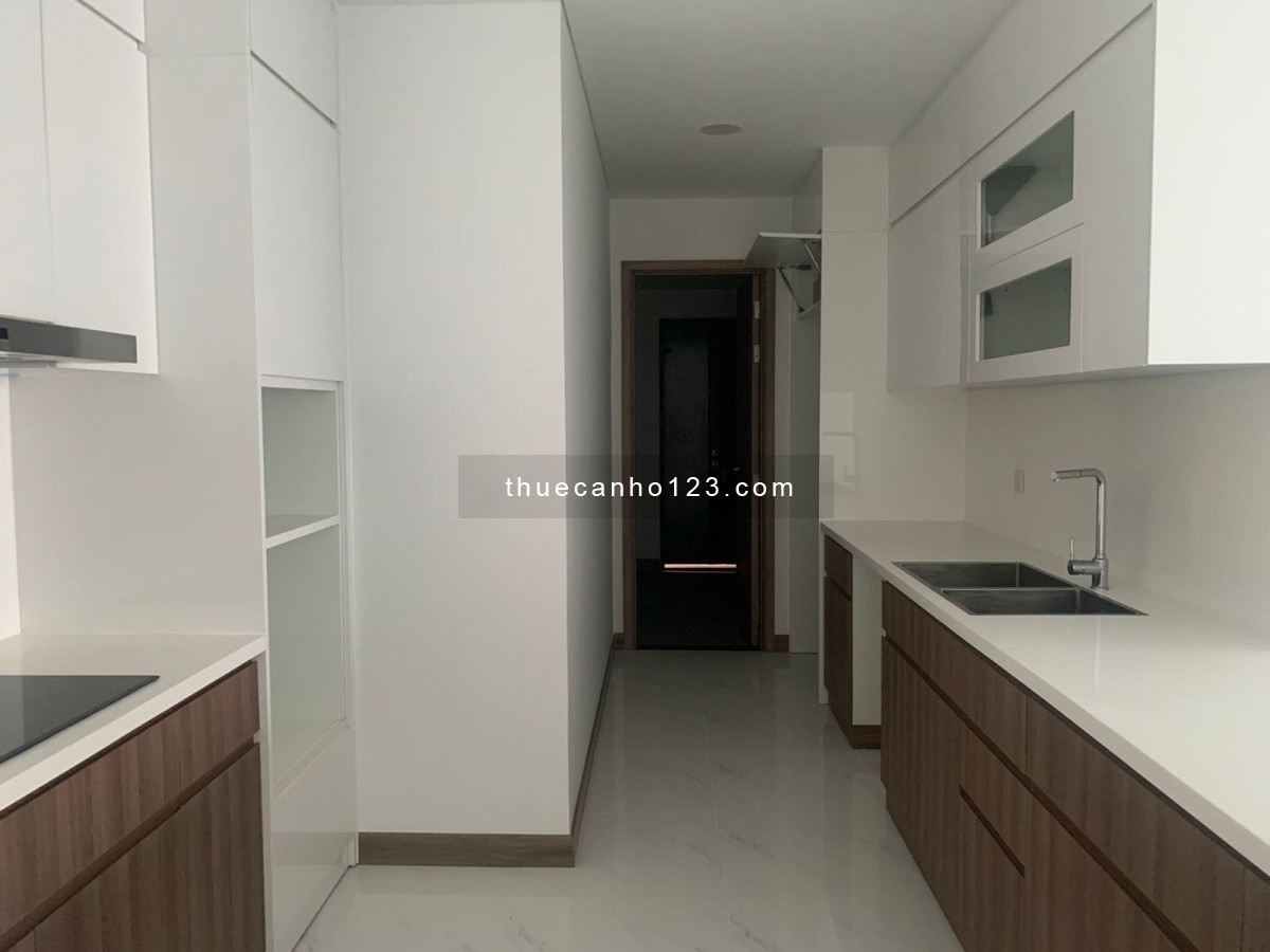 Thuê căn hộ View sông Sunwah Pearl 3PN 129m2 NTCB Giá 42tr thương lượng