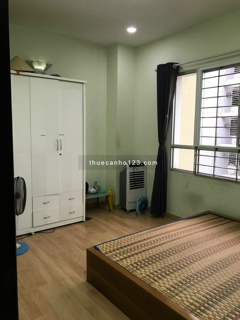 Cần cho thuê căn hộ Him Lam Nam Khánh Q8, 100m2 ,3 phòng, nhà trống, 9,5tr/th, 0933888725