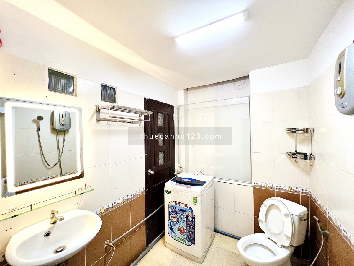 Căn hộ 2Pn rộng 50m2 Full nội thất giá siêu rẻ ngay ĐH Văn Lang cơ sở 3