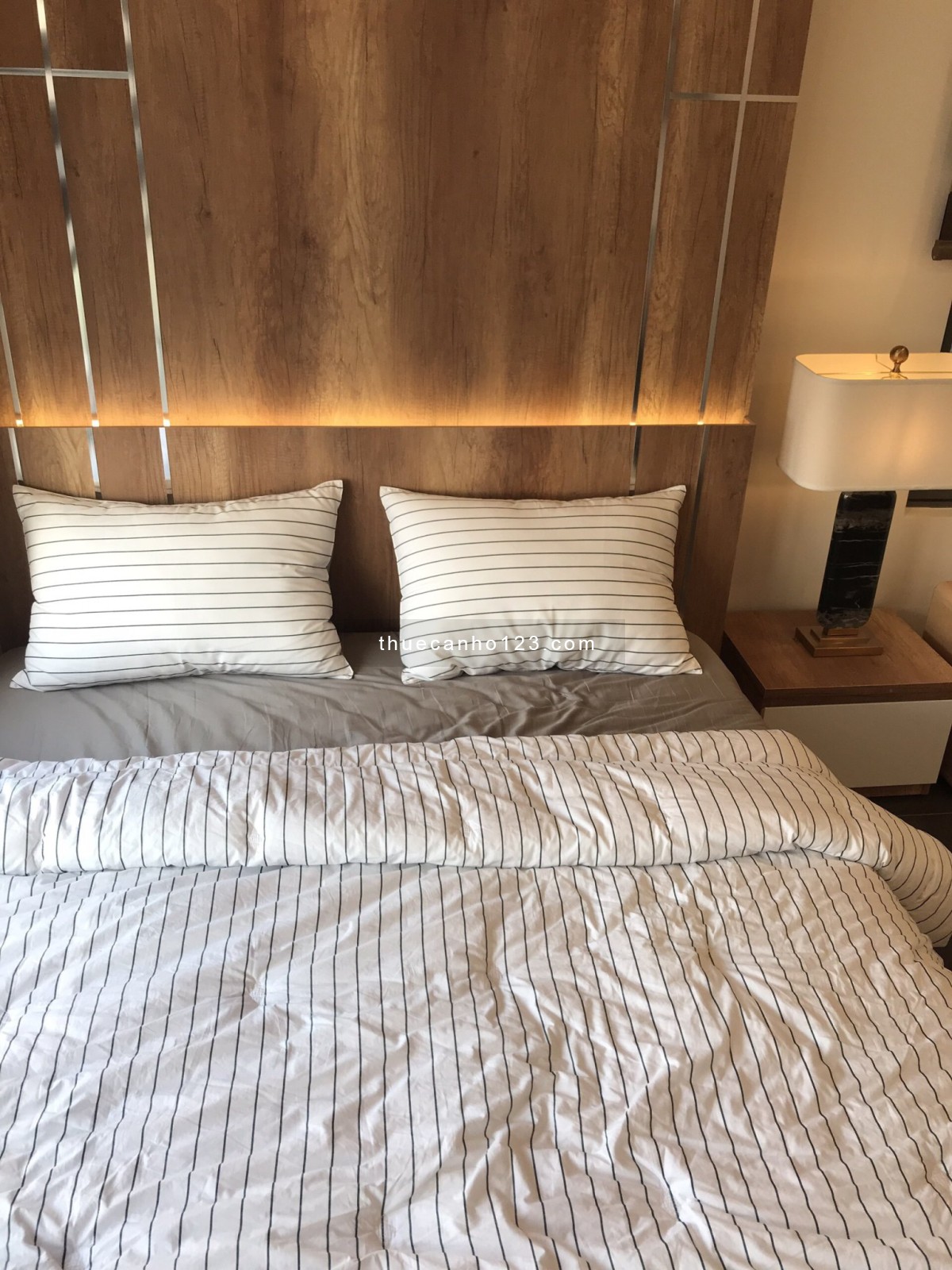 The Sun Avenue cho thuê 3 phòng ngủ - 2WC đầy đủ nội thất 90m2 20 triệu