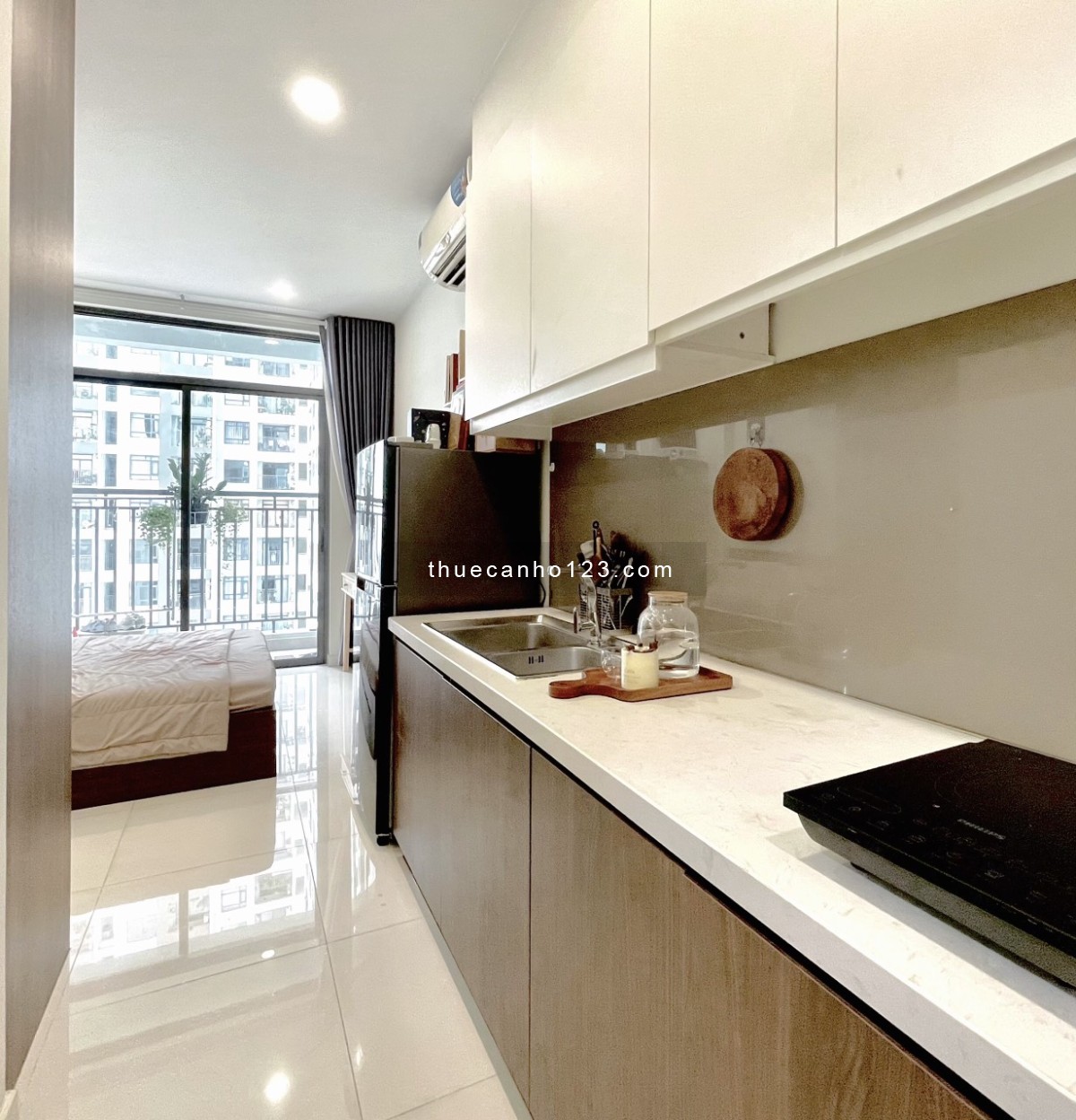 Cho thuê gấp căn hộ Central Premium 30m2, 1pn, 1 bếp, 1wc, ban công 7.5tr/tháng