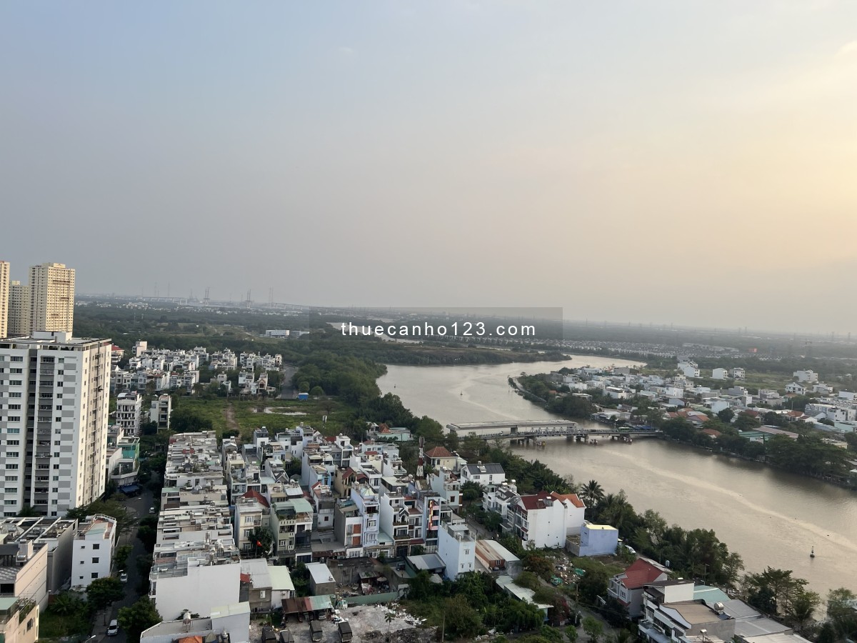 Cho Thuê CH 3PN 2WC 105m2, view sông Nội thất giá 11 triệu LH 0906600593