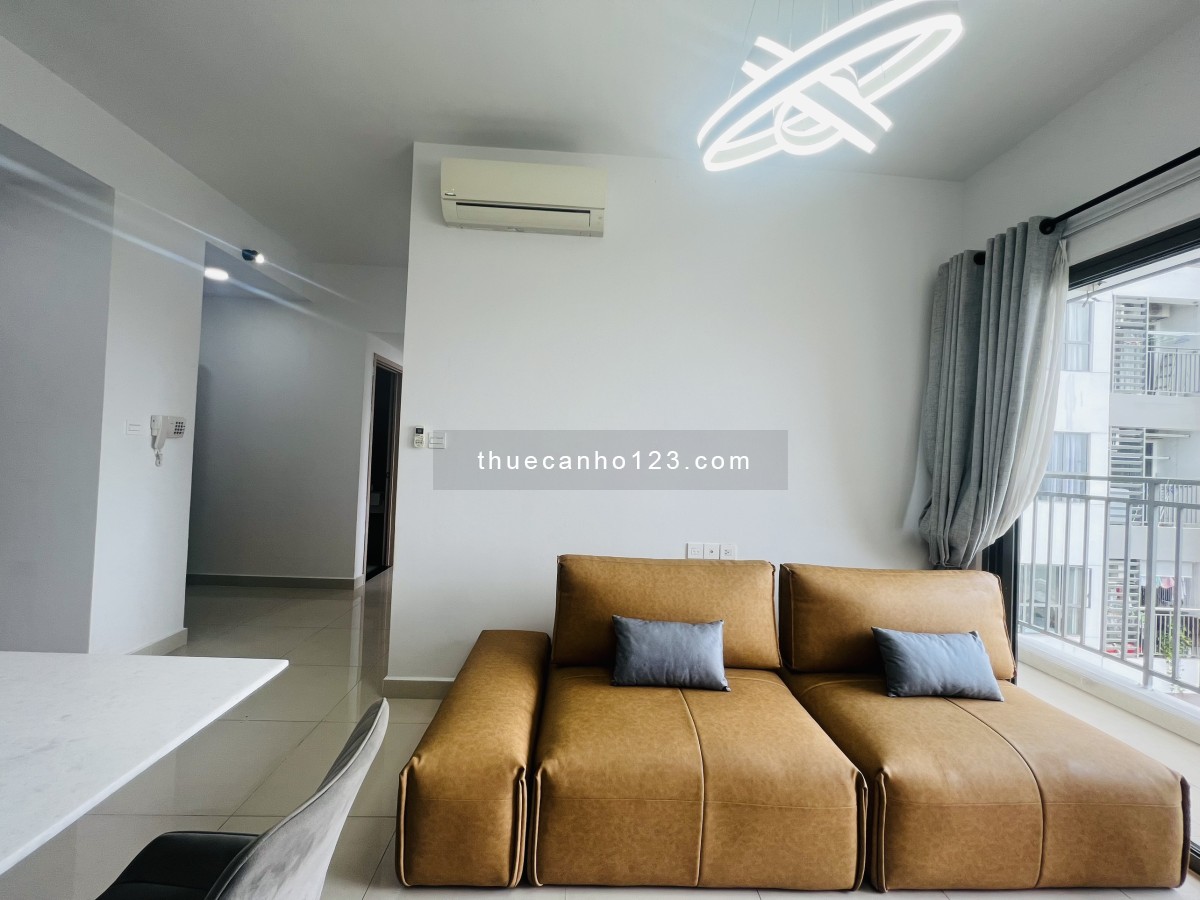 Thuê Căn hộ 2 phòng ngủ The Sun Avenue 73m2 đầy đủ nội thất 16.5 triệu bao phí