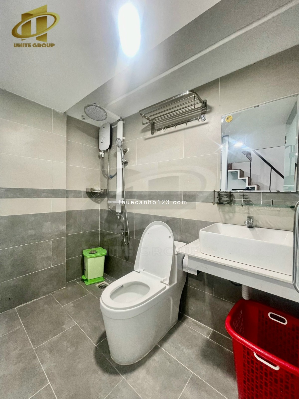 Duplex không giới hạn người ở gác rộng Quận 7 gần kcx, cầu tân thuận qua Quận 1,4 chỉ 5p xe máy