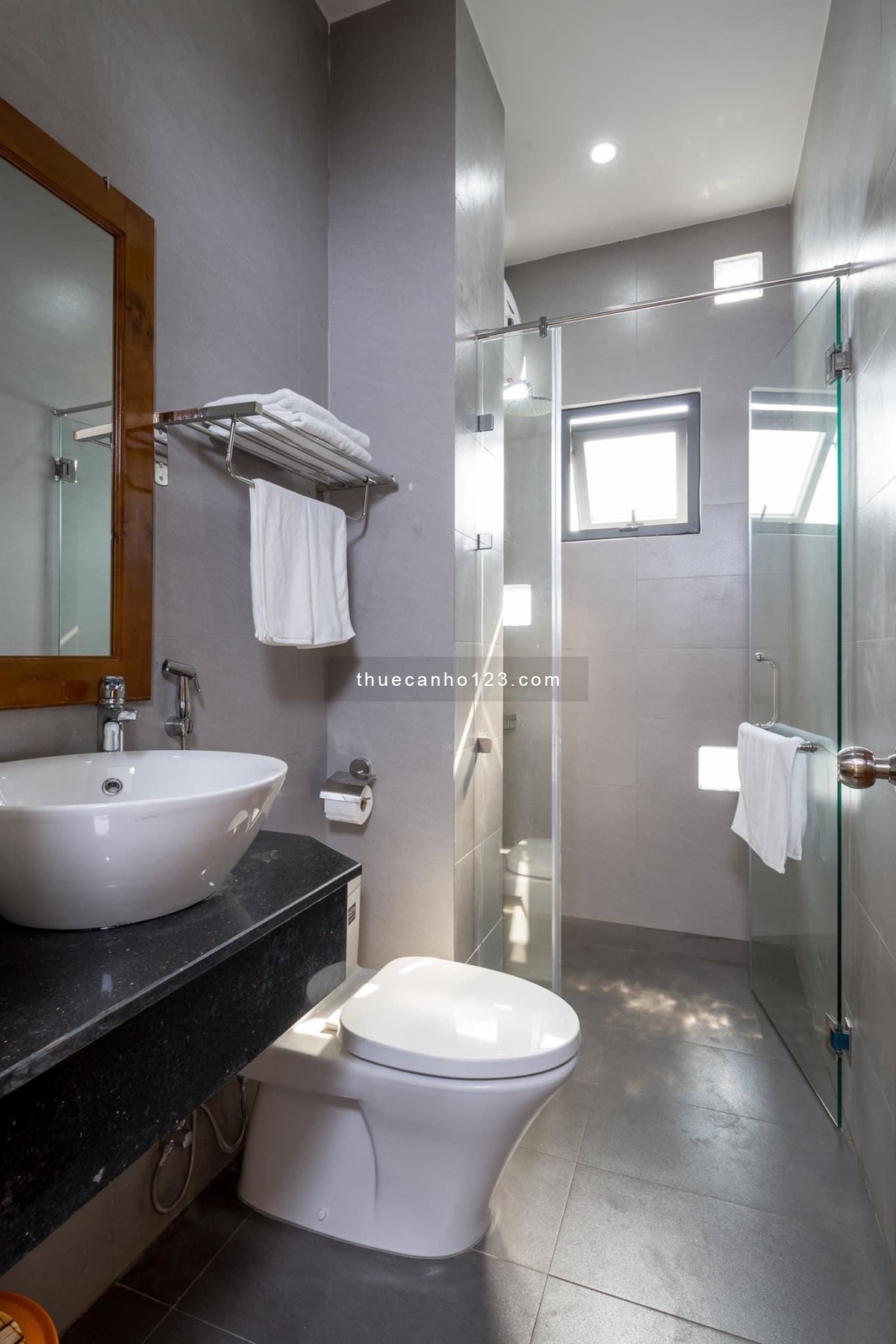 Căn hộ Studio Full nội thất xinh xinh có ban công ngay Khu An Thượng