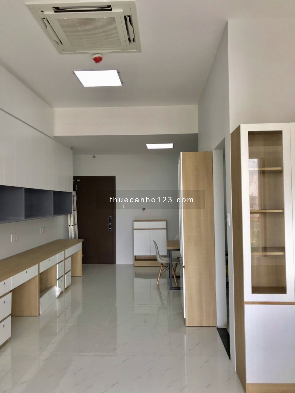 Chuyên cho thuê căn hộ The Sun Avenue, 45m2, 1PN, 1 WC