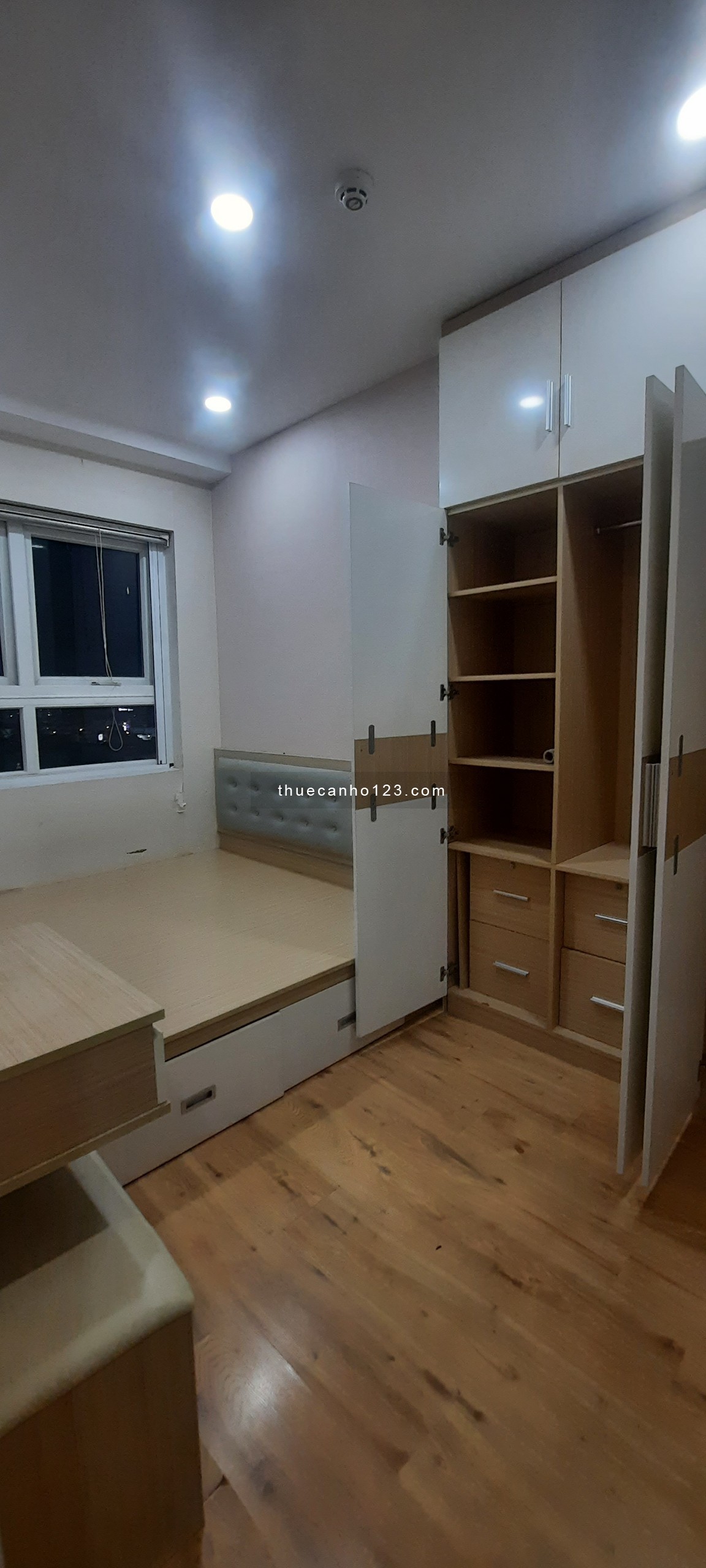 Cho thuê gấp căn hộ 8X Đầm Sen Quận Tân Phú 1pn giá 6,5tr/th,lh: 0906137414