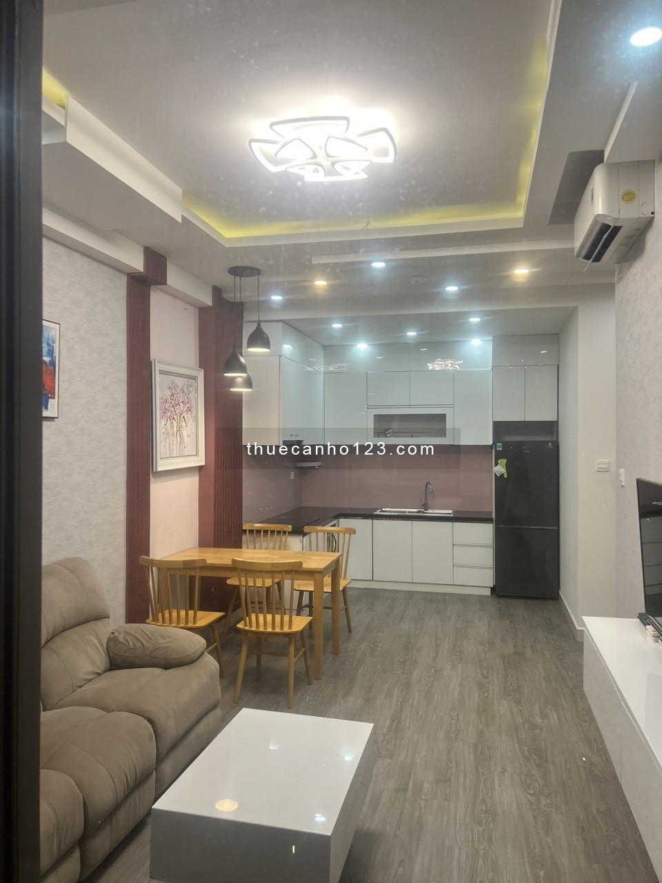 Thuê căn hộ cao cấp The Sun Avenue – 2PN – 2WC đầy đủ nội thất 16tr5 vào ngay