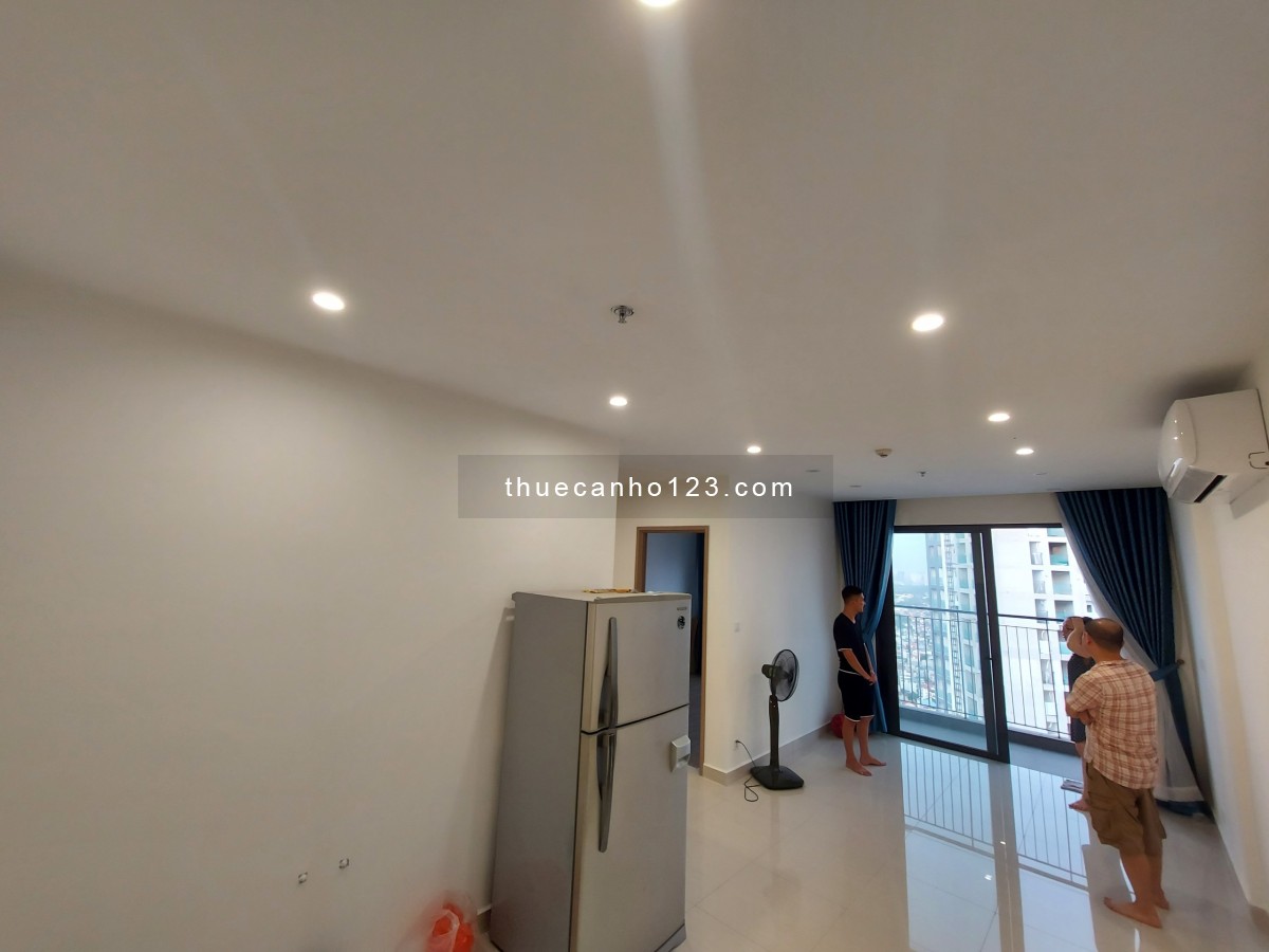 Chính chủ cho thuê căn hộ 54m2 2 ngủ đồ cơ bản chung cư Vinhomes Smart City 8 triệu