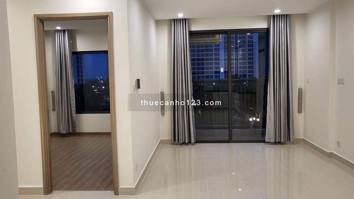 Cho thuê căn hộ 1pn+ bếp rèm 6 triệu tại Vinhomes Grand park quận 9