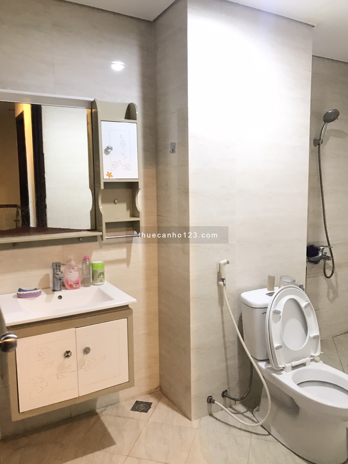 Cho thuê căn duplex Tòa A Chung cư Goldenland