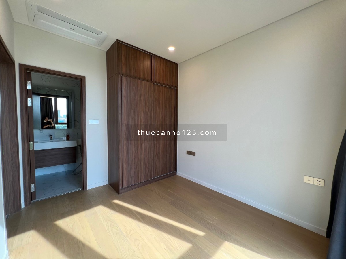 HOT DEAL căn 2PN, nội thất cơ bản, view trực diện cầu Bason chỉ 25 triệu, The Metropole Thủ Thiêm