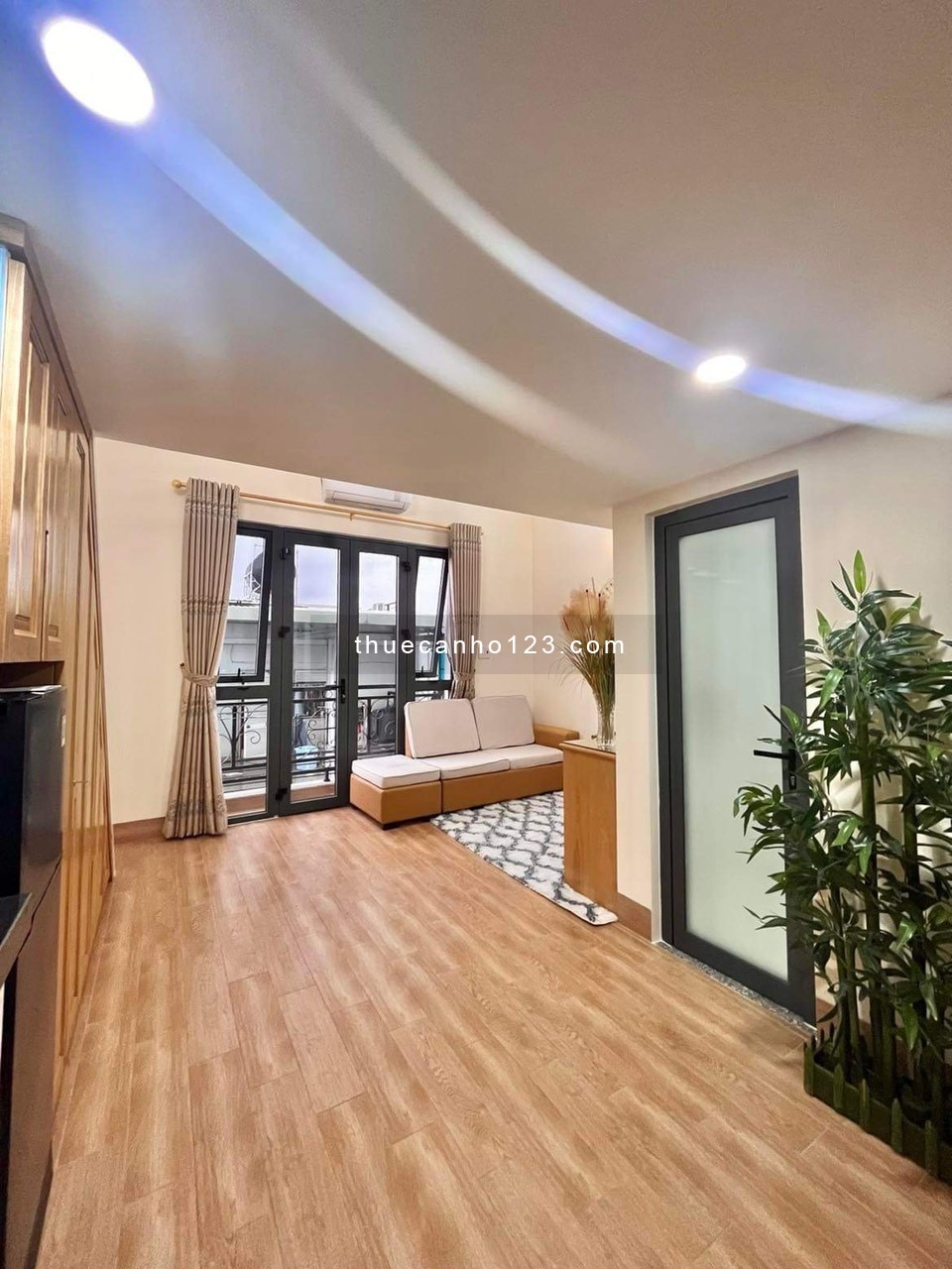 Studio, Duplex Full Nội Thất Ban Công siêu thoáng, Gần Vạn Hạnh Mall, ĐH Huflit,, ĐH Phạm Ngọc Thạch