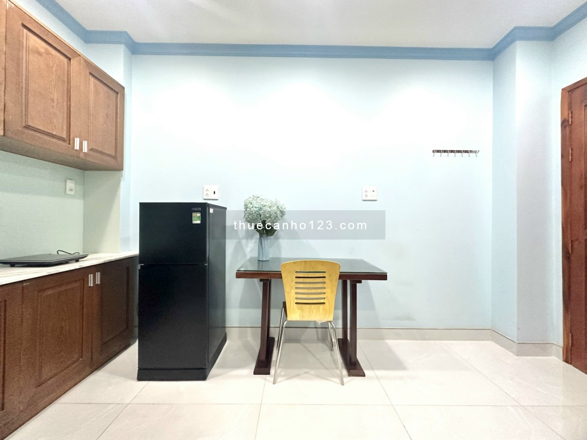 CĂN HỘ 28M2, TIỆN NGHI VỚI NỘI THẤT GỖ SANG TRỌNG LÝ THƯỜNG KIỆT 5' ĐI ĐH BÁCH KHOA, ĐH BÁCH KHOA