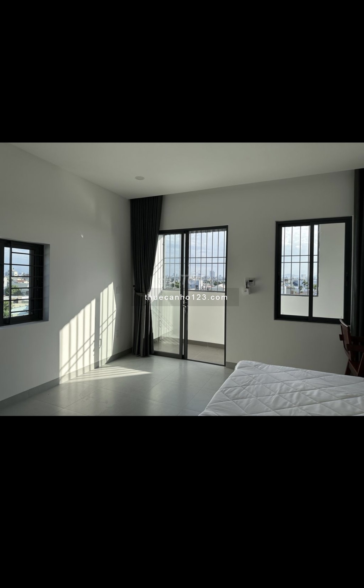 Full nội thất căn hộ 50m2, mới toanh chưa qua sử dụng, giá rẻ view thoáng mát gần núi biển