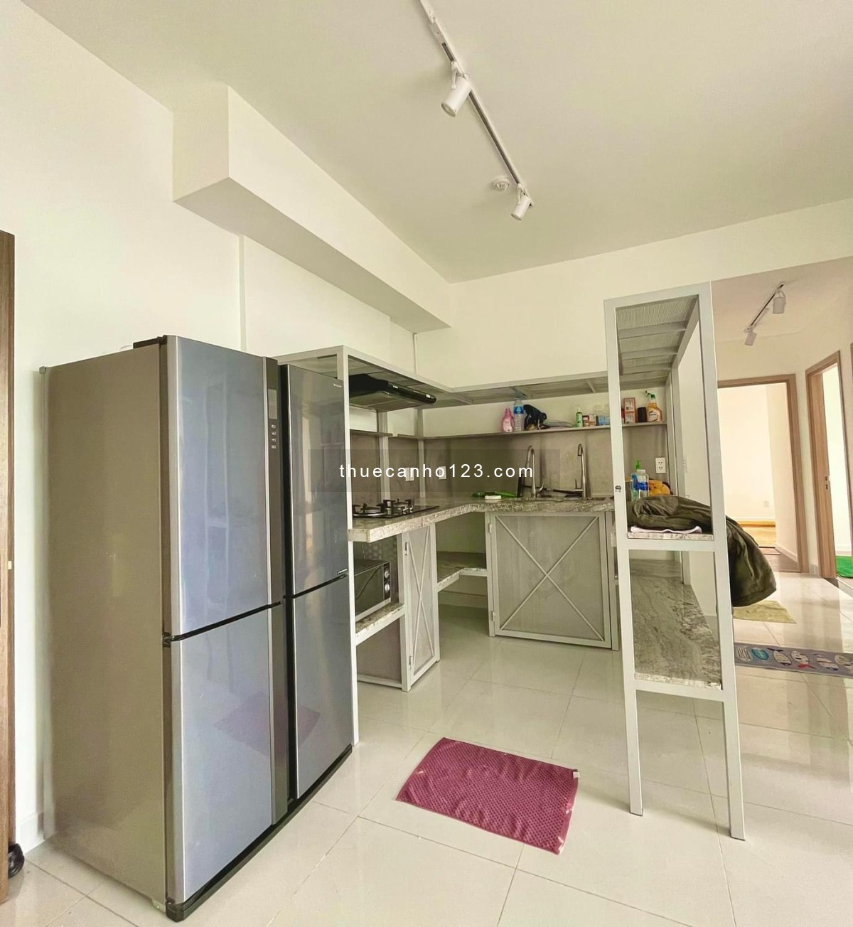 Cho thuê căn hộ JAMILA KĐ, 100m2 3PN có sẵn 4 máy lạnh, bếp, máy nước nóng, giá chỉ 12tr/tháng