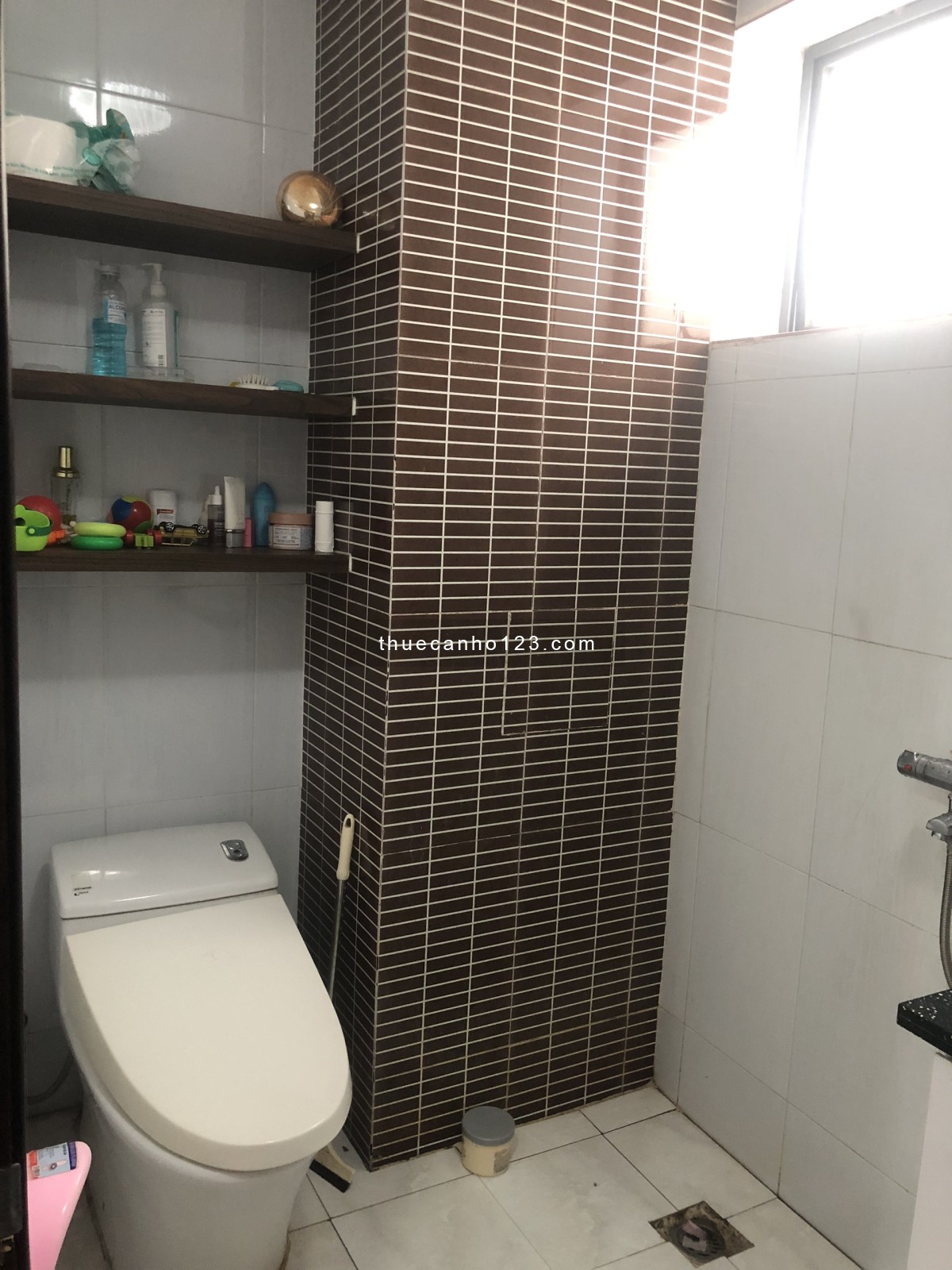 Cho Thuê căn hộ chung cư VP5 Bán đảo Linh Đàm, rộng 73m2, 2PN, 2WC