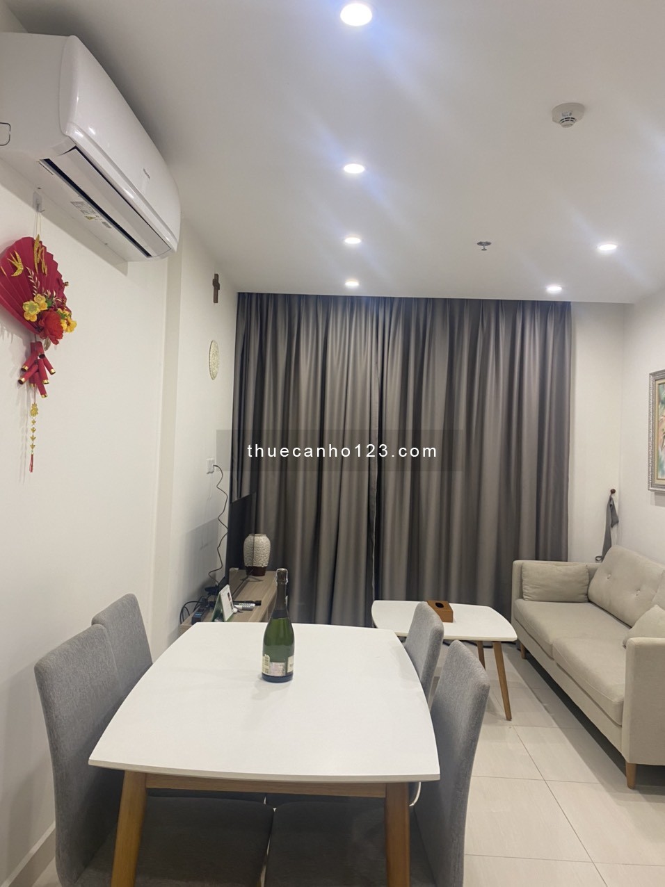 Vinhomes Smart Ccity cho thuê 2PN 1WC full đồ. Giá 11 triệu