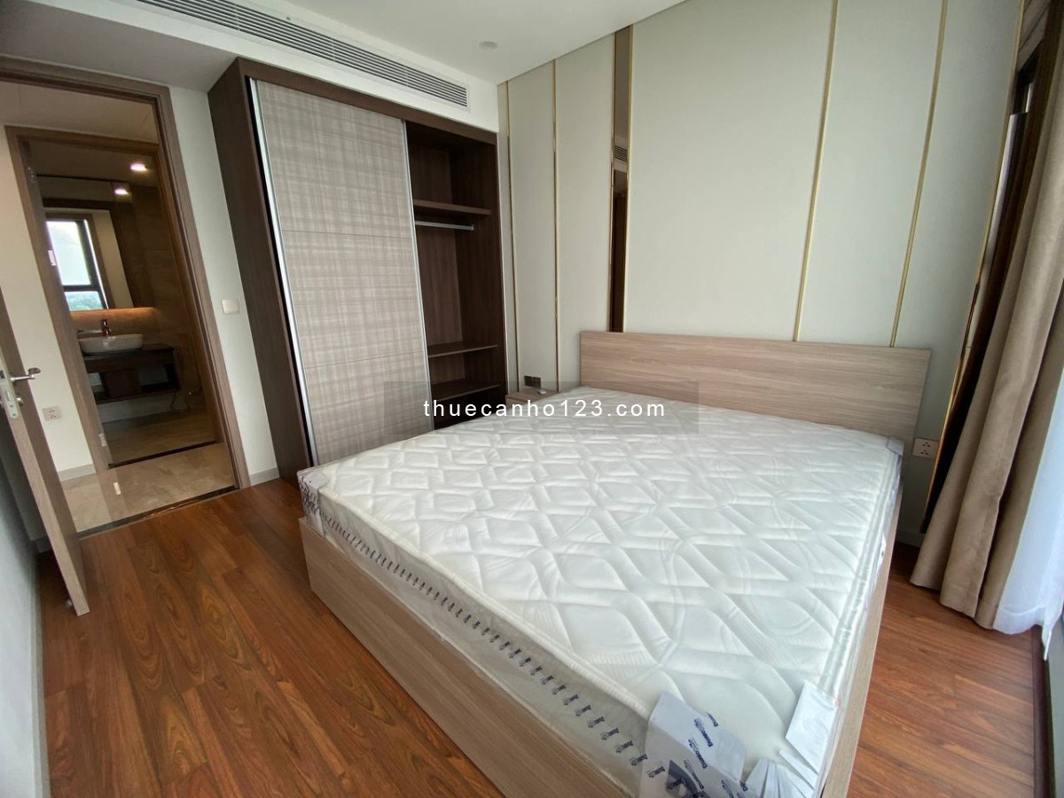 Căn hộ cao cấp 3 phòng ngủ cho thuê Thảo Điền Green, gần trường quốc tế BIS.