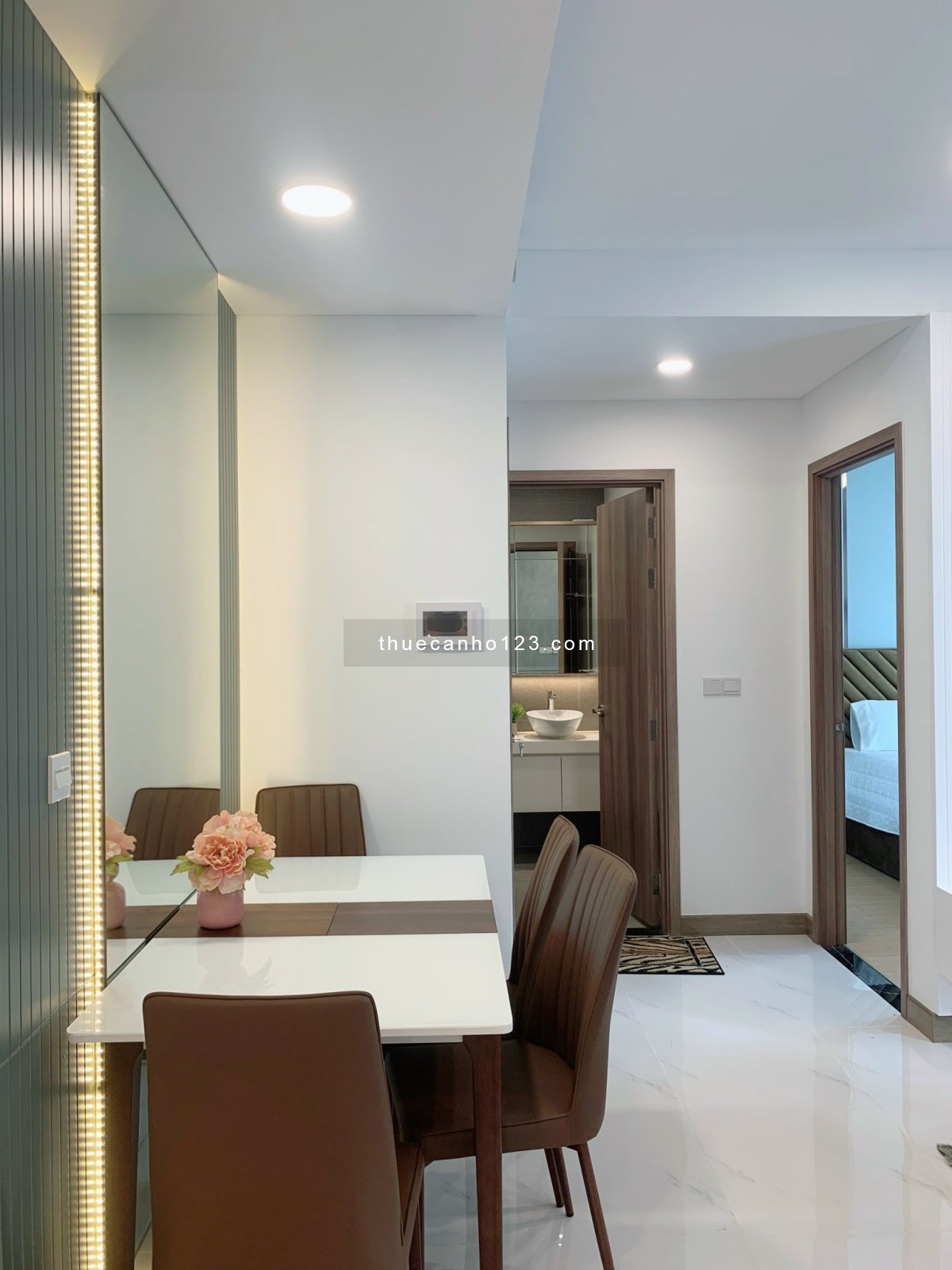 Nhà đẹp giá TỐT 1PN, 21 triệu, 55m2, Sunwah Pearl, trống sẵn vào ngay