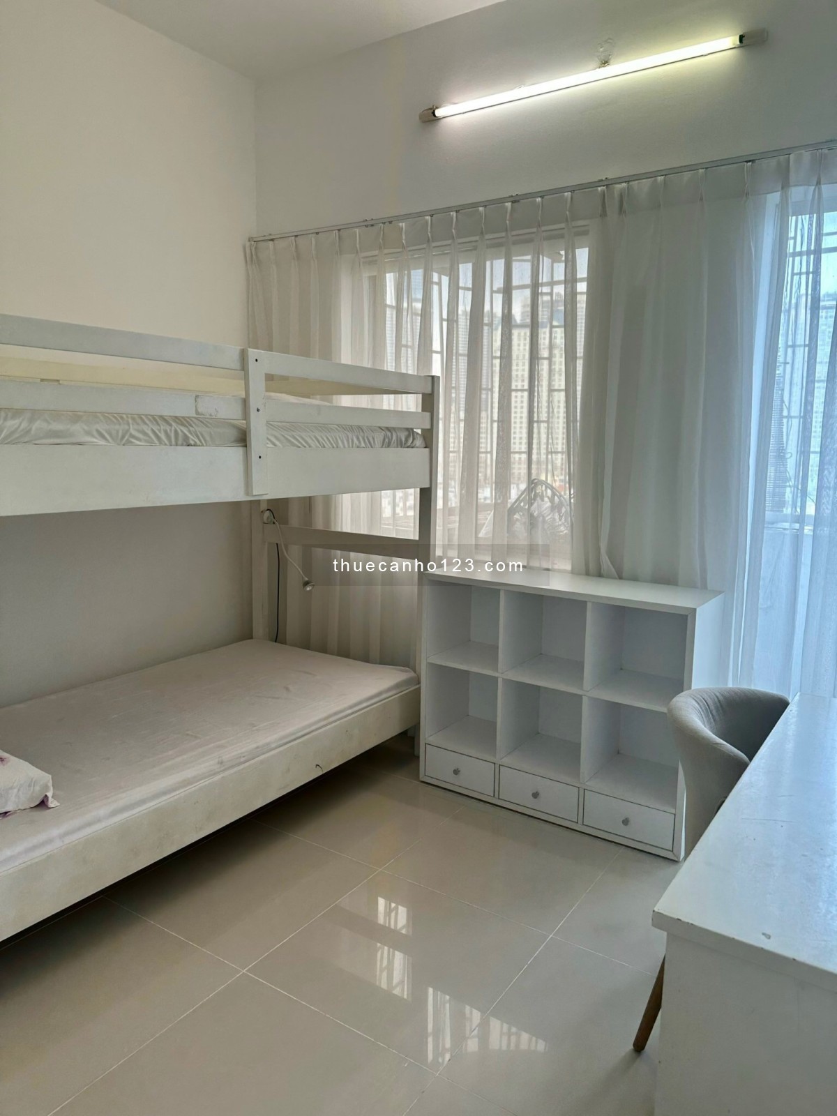 Căn góc Lô C, Chung cư 76 Ngô Tất Tố