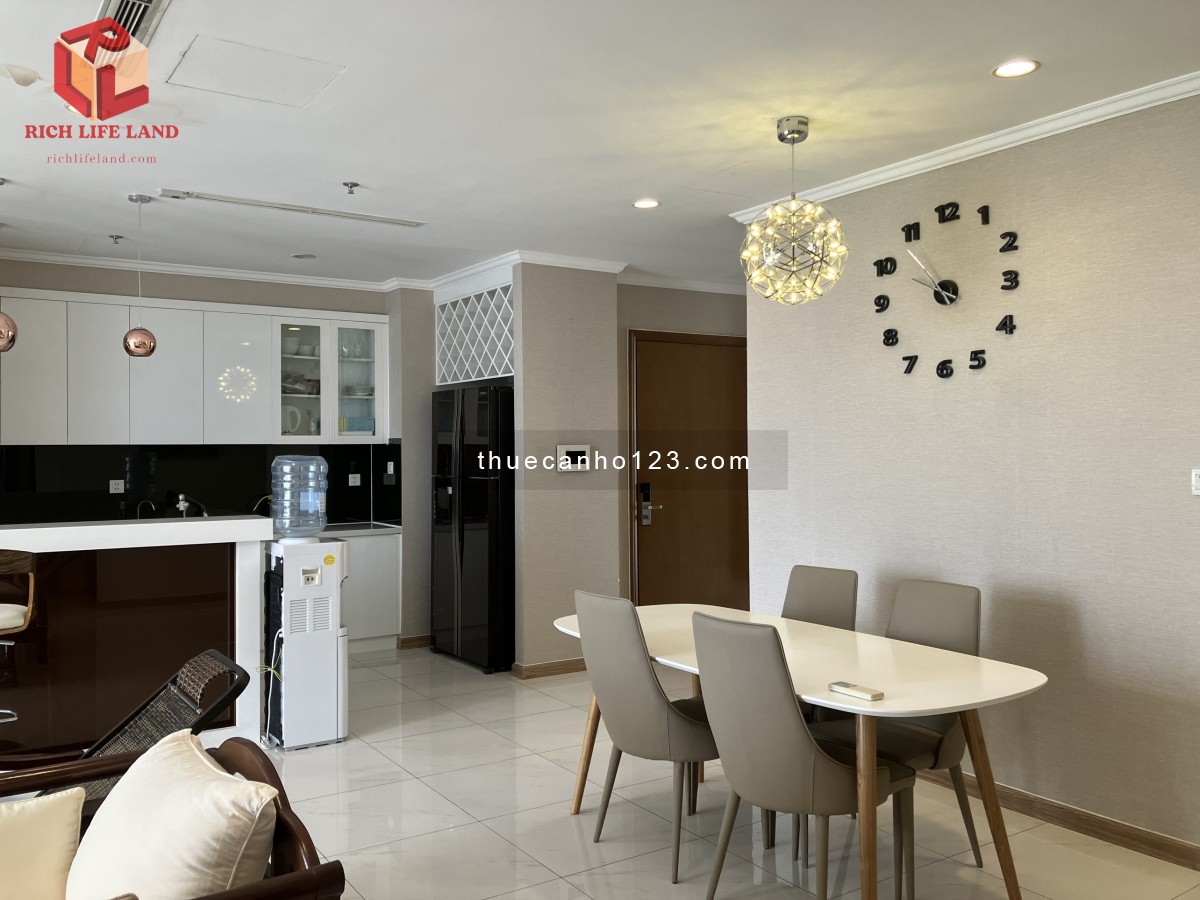 Cho thuê VINHOMES CENTRAL PARK 4pn 3wc đủ nội thất chỉ 56TR350 BAO PHÍ