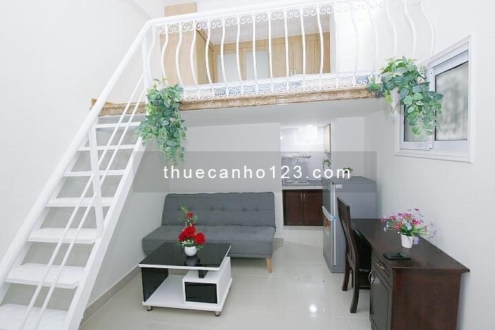 Căn hộ duplex gác cao, full nội thất, ngay trung tâm Quận 7