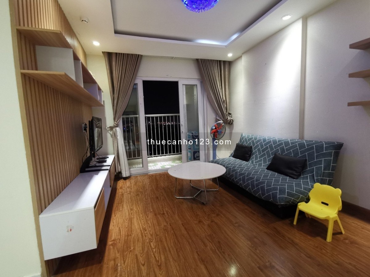 Cần cho thuê căn hộ Phú Thọ Q11, 65m2, 2pn, 1wc, full NT. Giá cho thuê: 9 tr/th