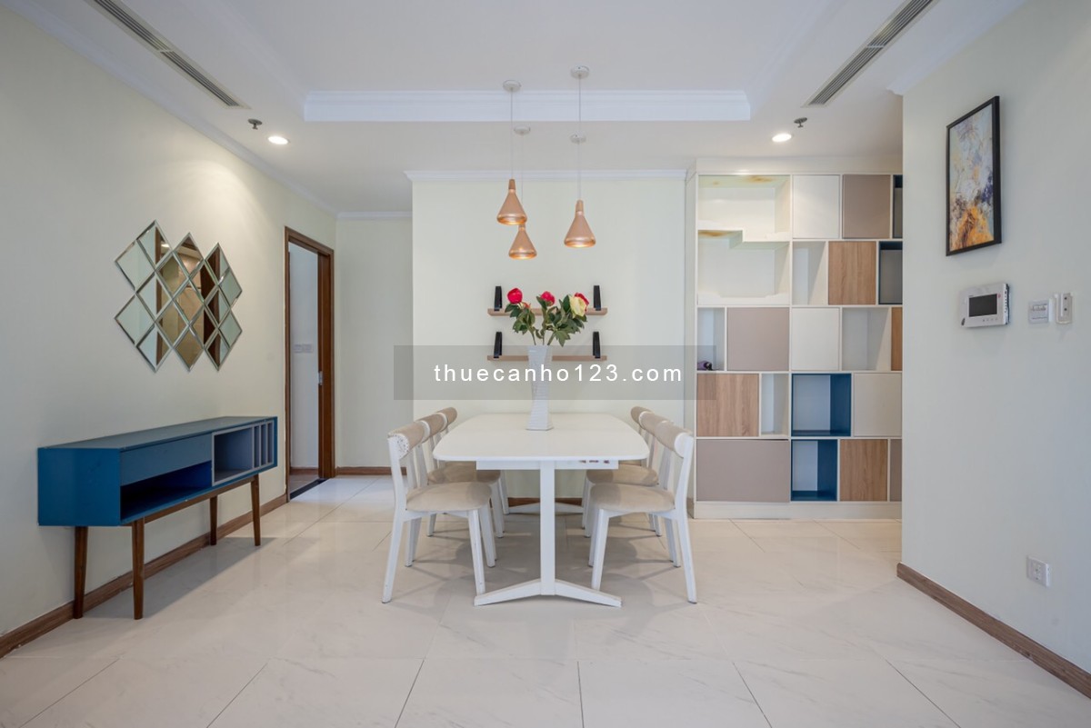 Cho thuê 3PN Vinhomes Central Park - giá tốt nhất thị trường- 0942570422