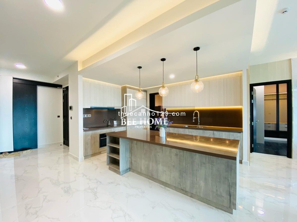 Nhà đẹp, nội thất cao cấp, thang máy riêng đi lên căn Sky Villa, cho 4Pn, 165m2, chỉ 70 triệu