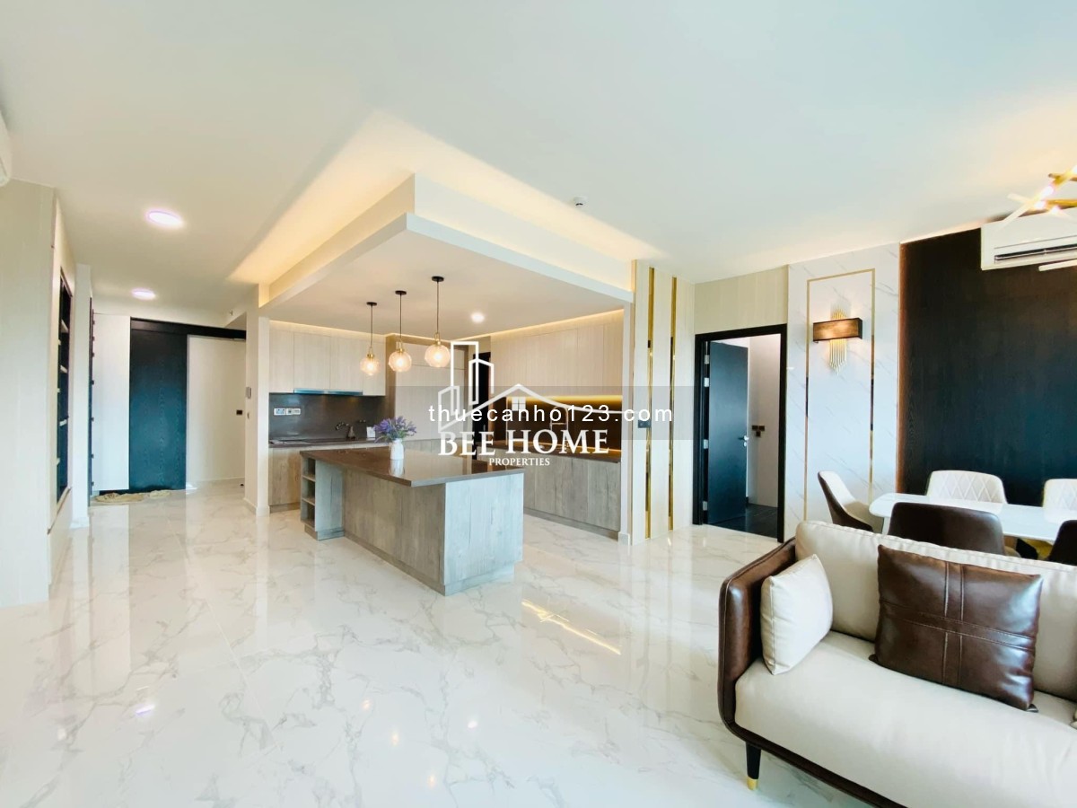 Nhà đẹp, nội thất cao cấp, thang máy riêng đi lên căn Sky Villa, cho 4Pn, 165m2, chỉ 70 triệu