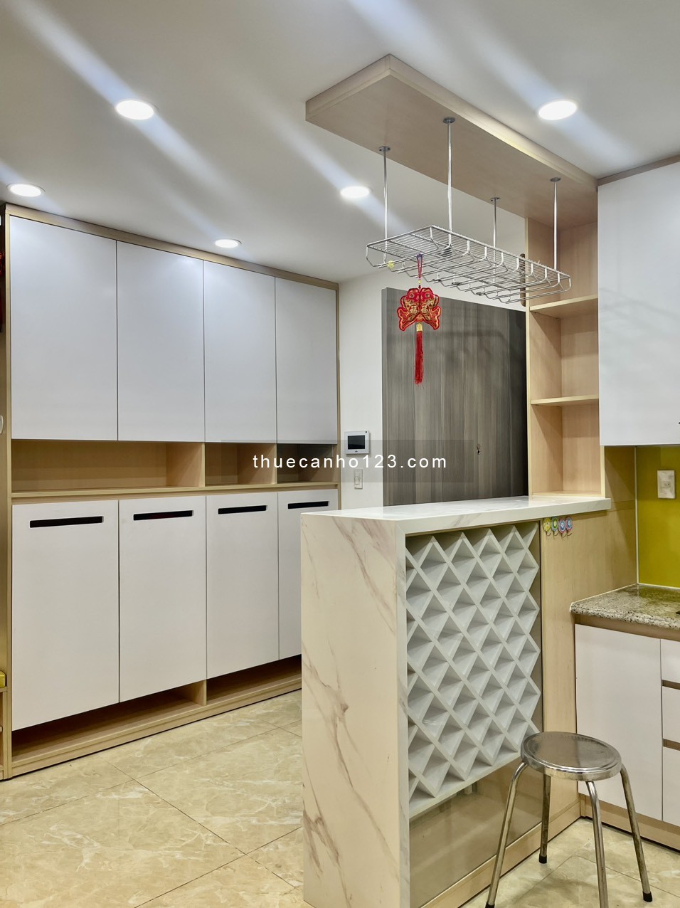 Cho thuê căn hộ SG South Residence, 2PN, full nội thất, giá 15.5tr, liên hệ 0343677715